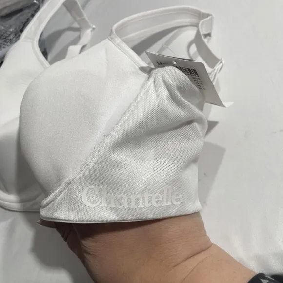 NWT $74‎ Chantelle [ 36C ] High Impact Convertible Sports Bra in White