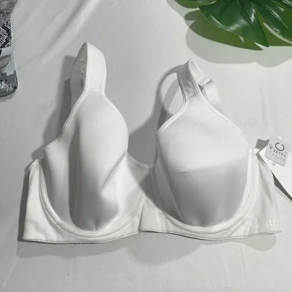 NWT $74‎ Chantelle [ 36C ] High Impact Convertible Sports Bra in White