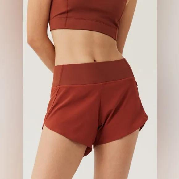 NWT Outdoor Voices Hudson 4&quot; Shorts In Saddle