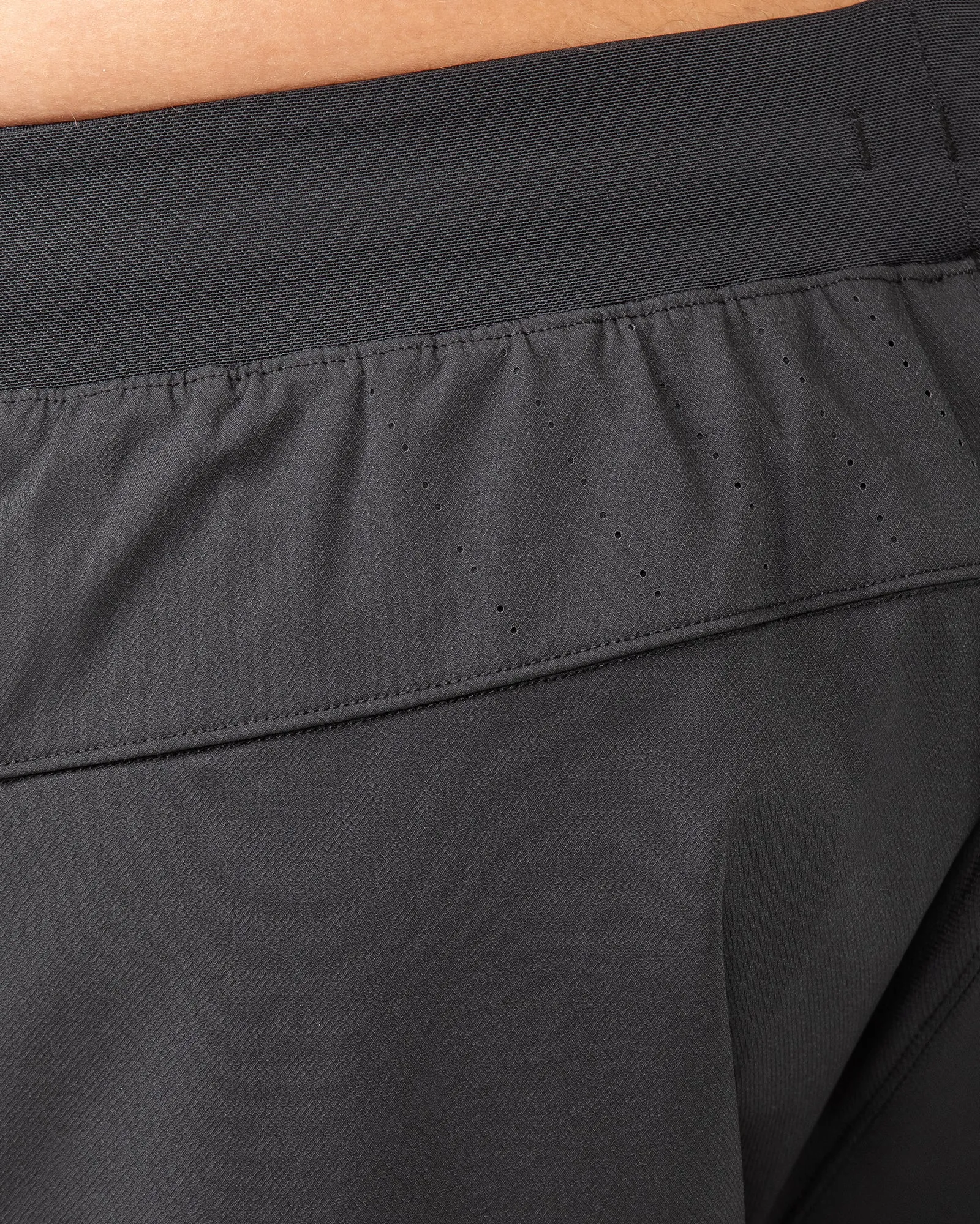 On Repeat Training 5" Shorts - Black