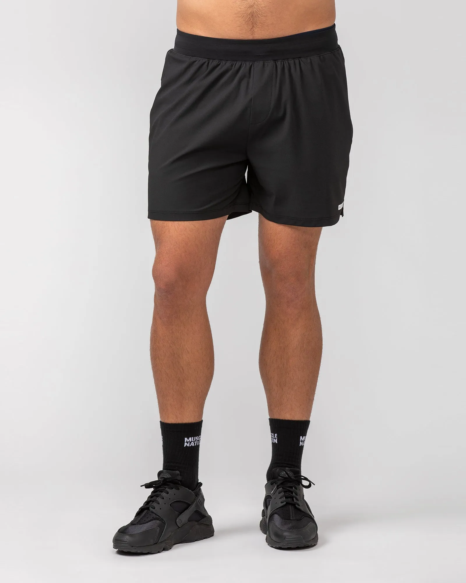 On Repeat Training 5" Shorts - Black