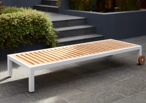 Outdoor Suzy Sunlounger