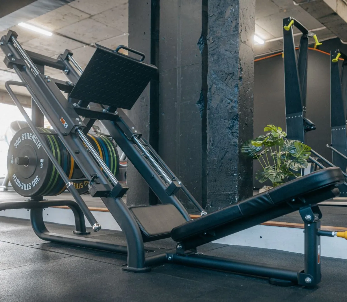 Overstock Clearance | Impulse Ultimate Commercial 45 Degree Leg Press