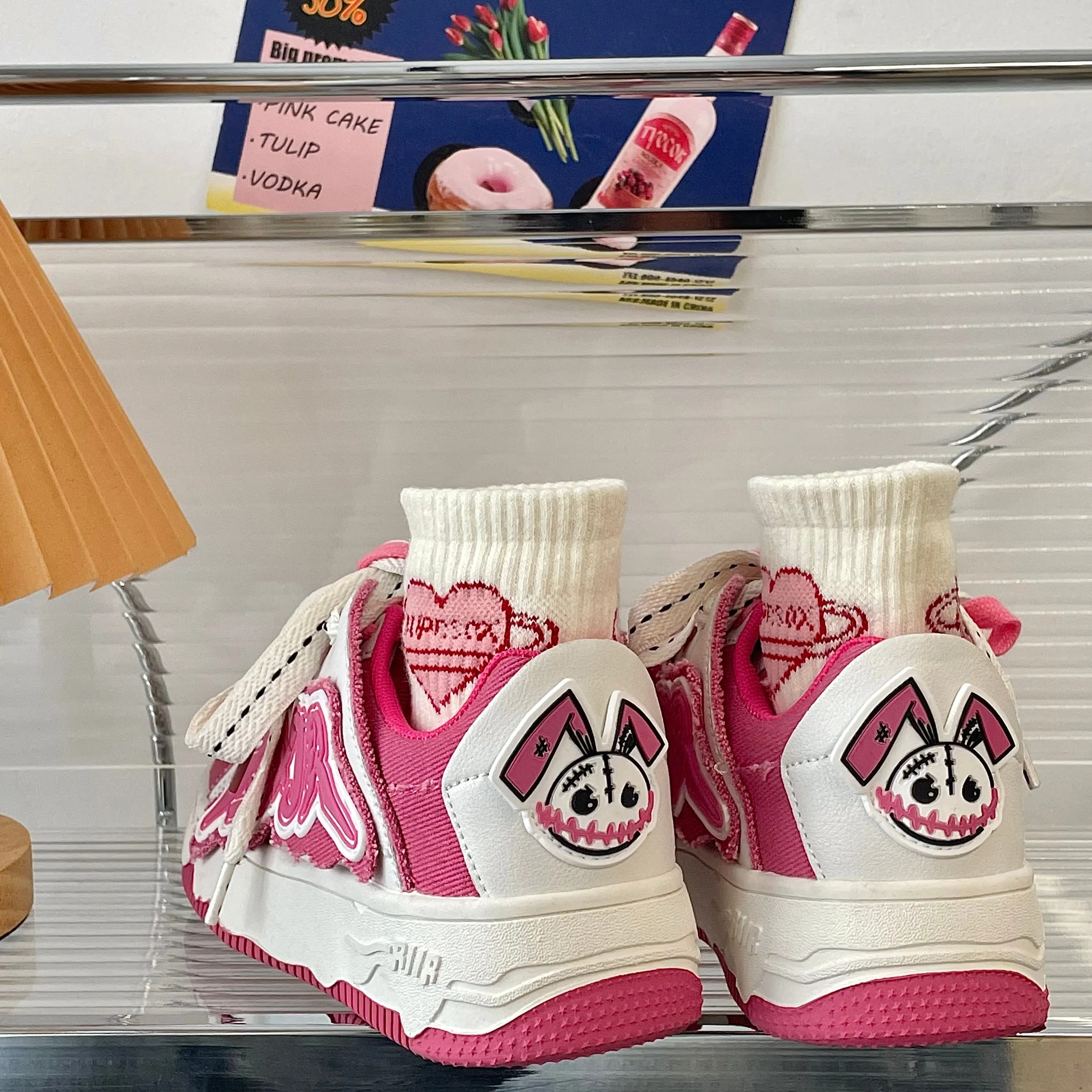 retro sneakers  KF82173