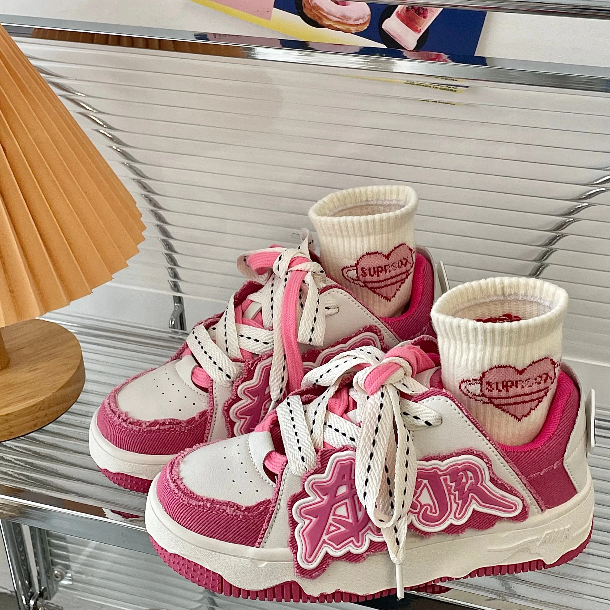 retro sneakers  KF82173