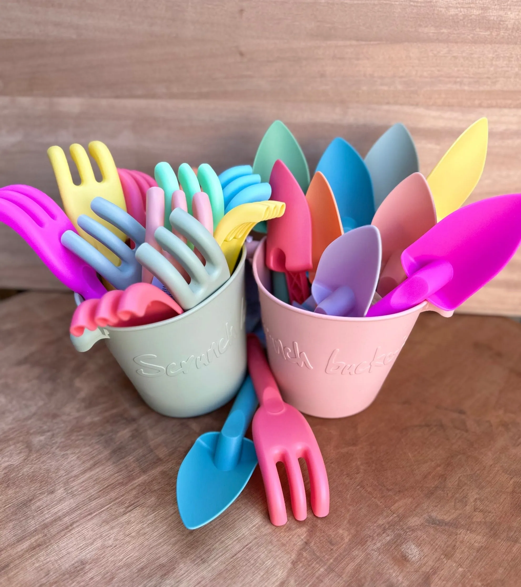 Scrunch Play Spades & Rakes