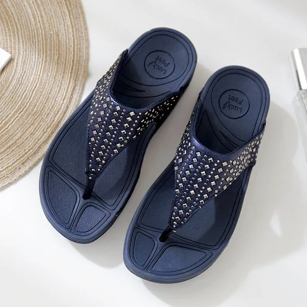 Summer Sandals Riveted Flat Shoes Comfortable Beach Shoes Herringbone Slippers