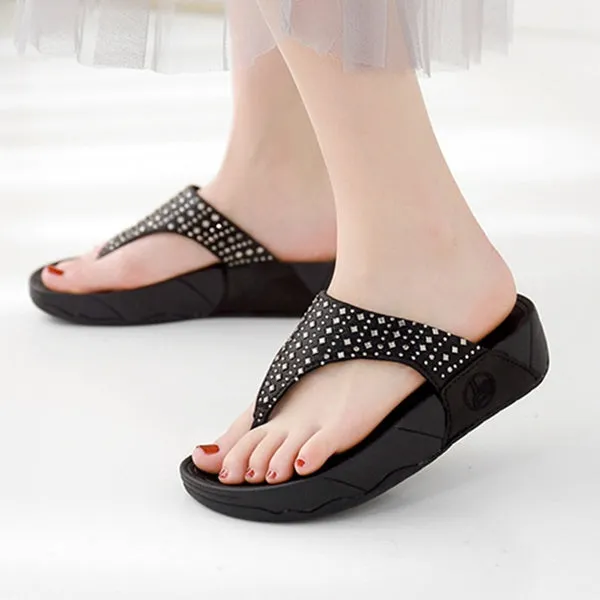 Summer Sandals Riveted Flat Shoes Comfortable Beach Shoes Herringbone Slippers