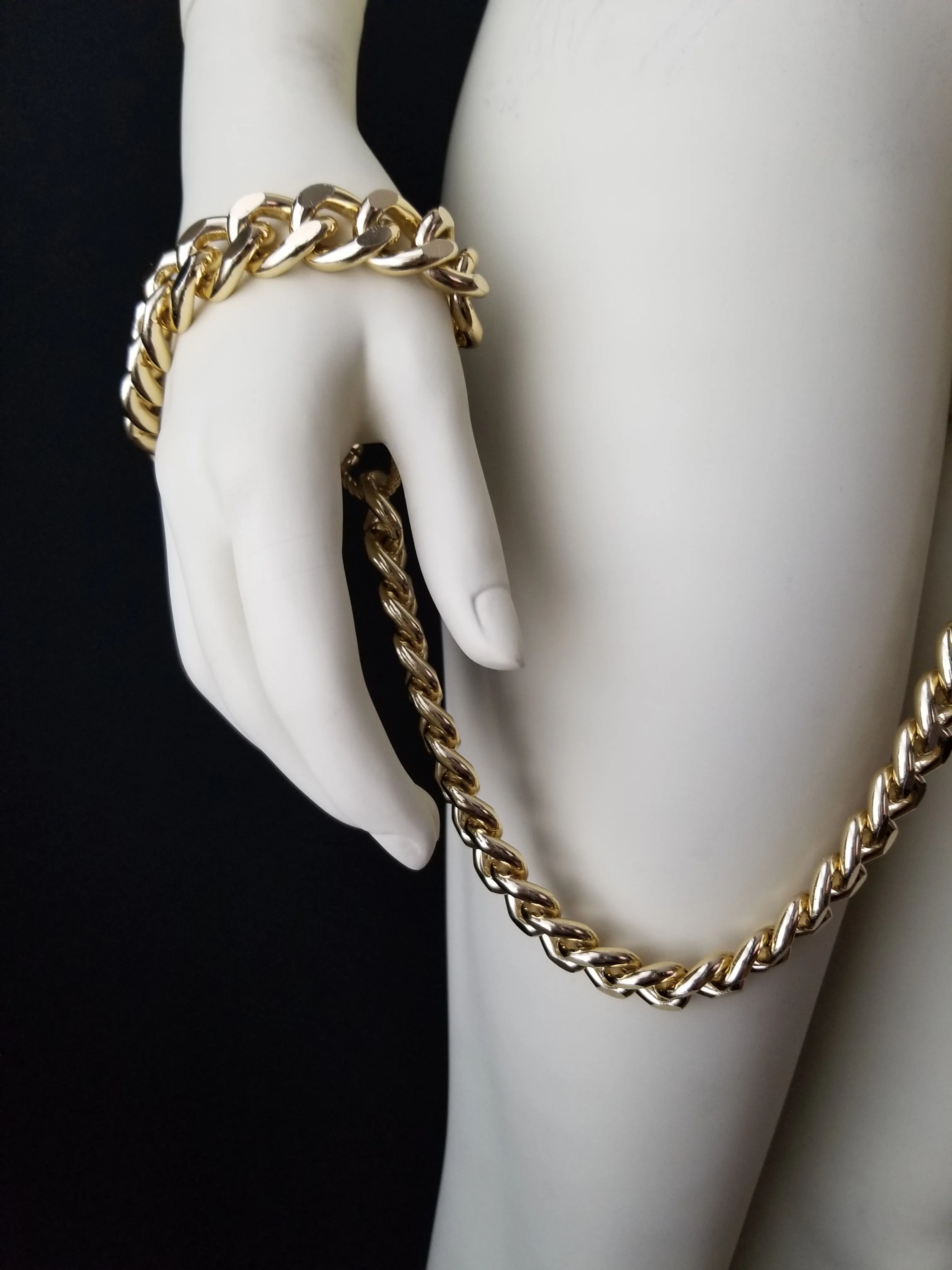 The Bad Gurl Leash