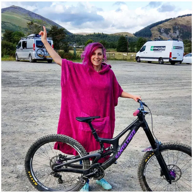 The booicore Changing Robe - Hot Pink