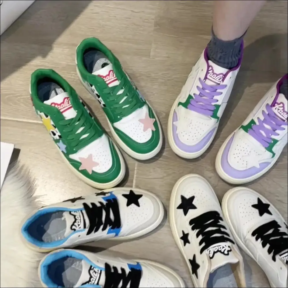 Trendy Contrast Star Round Toe Athletic Sneakers