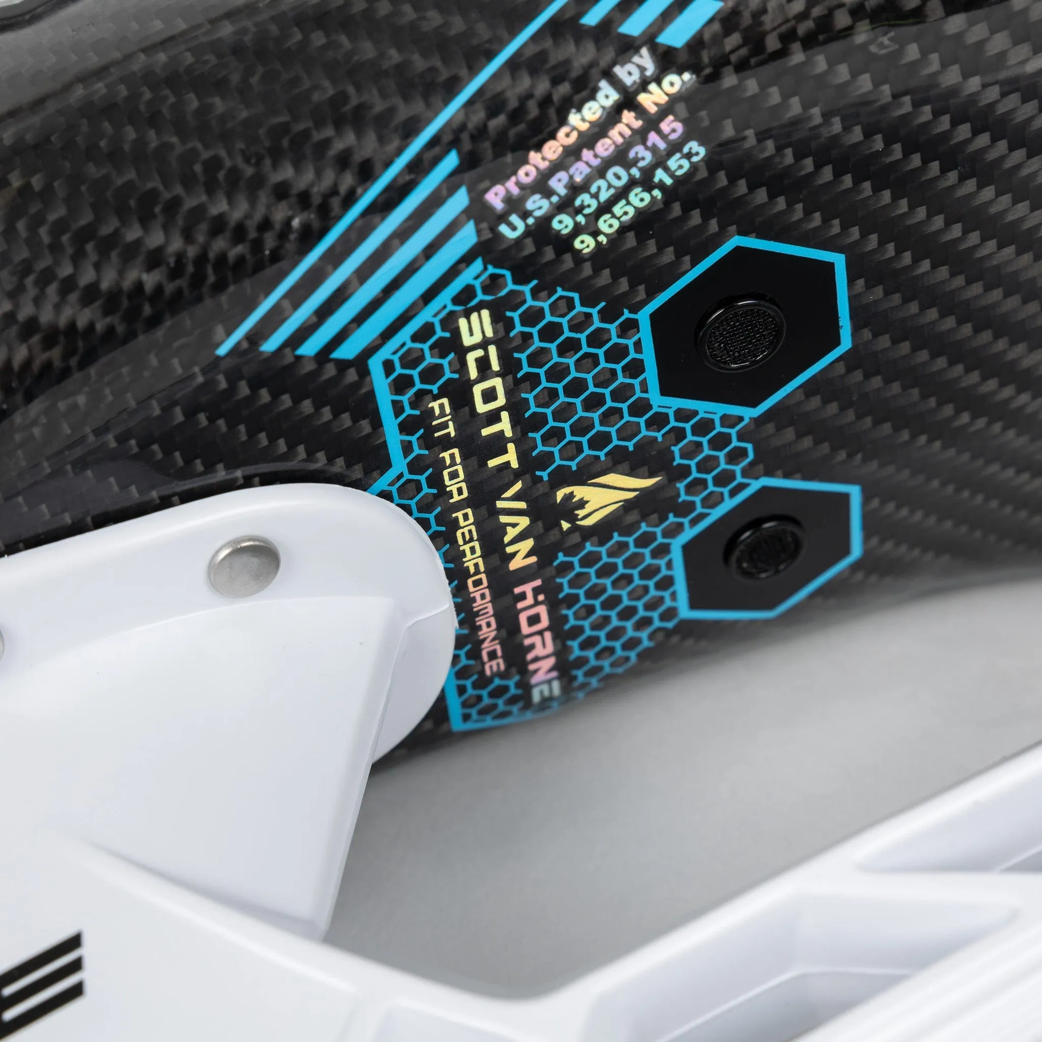 TRUE Catalyst 7X4 Senior Hockey Skates