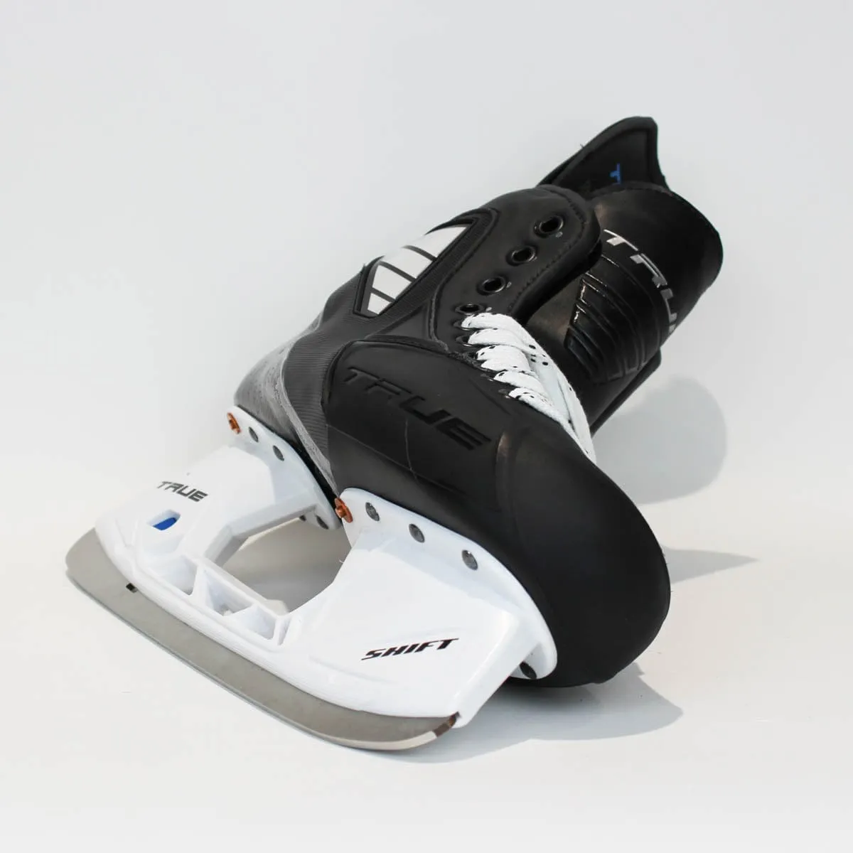 TRUE Player Senior Hockey Skates - Pro Stock - Shift Holder - Lightweight Tongue - Size 8