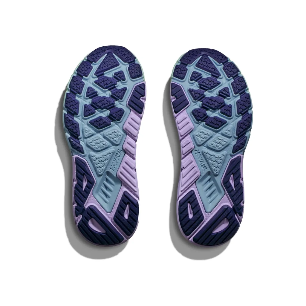 Women's Arahi 6