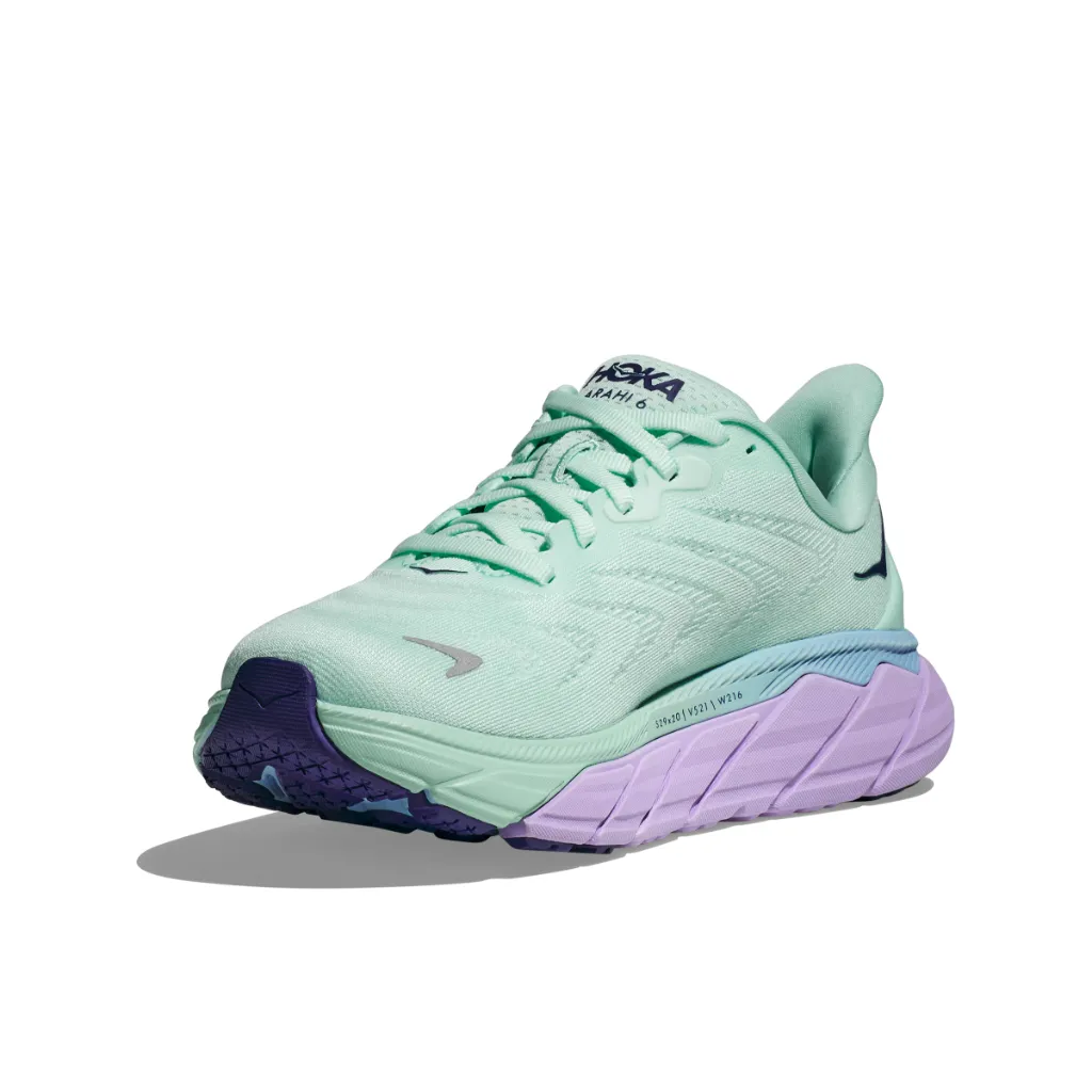 Women's Arahi 6